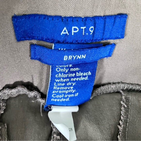 Women’s Apt 9 Dress Slacks - Picture 3 of 5